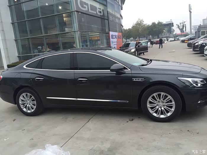 急求铁灰色实车照片