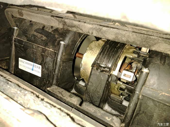 景逸x5老款换空调滤及风机气道清洗消毒拿走不谢