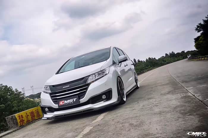 某品牌新开发奥德赛小包围装车图