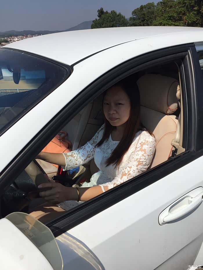 国庆出游,随拍车模