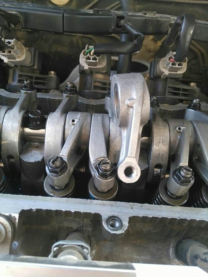 谁有原车拆车件了,求气门摇臂了