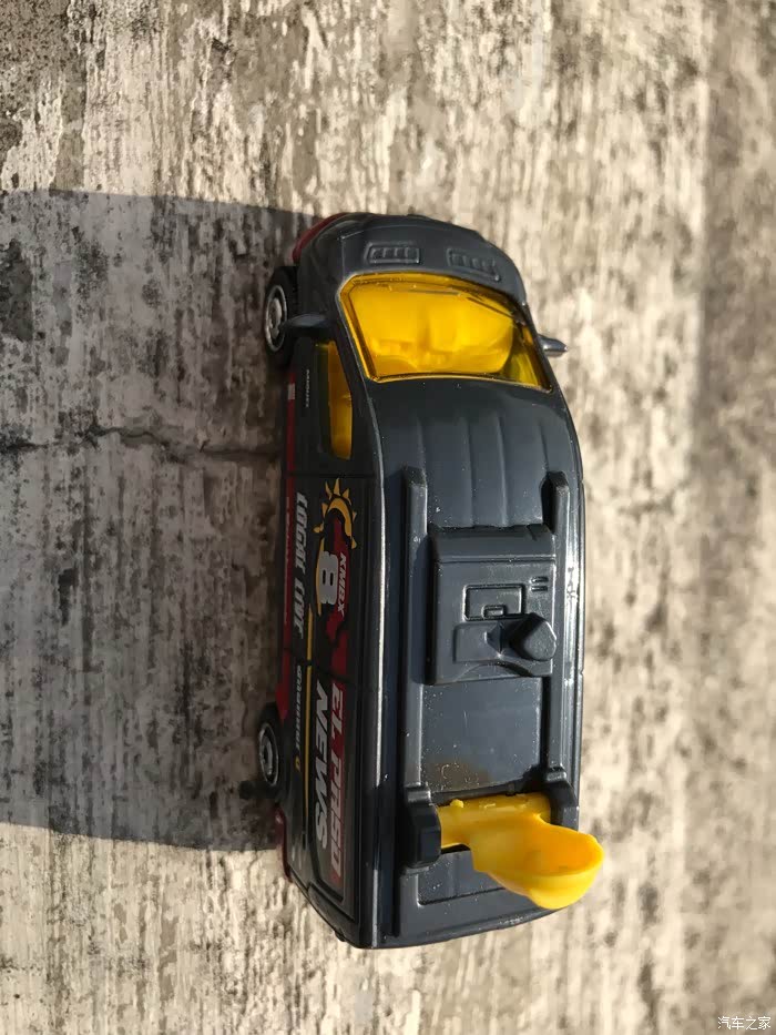 福特全顺电视转播车一一一美泰火柴盒