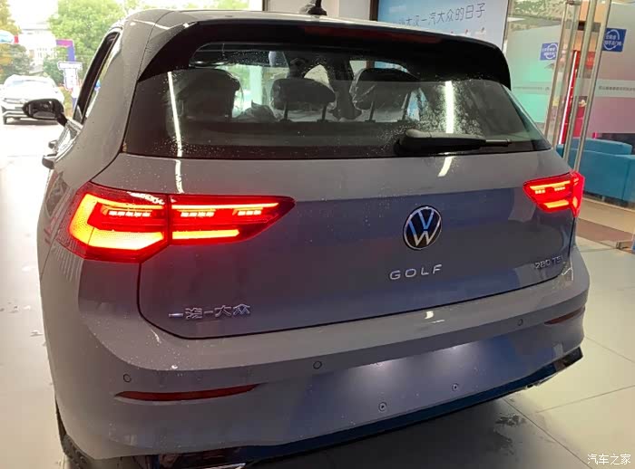 高尔夫8 rline月岩灰去提车啦!
