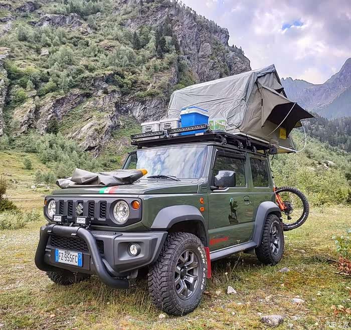 铃木吉姆尼改装看起来欧洲改装风格和日本也没什么太大区别