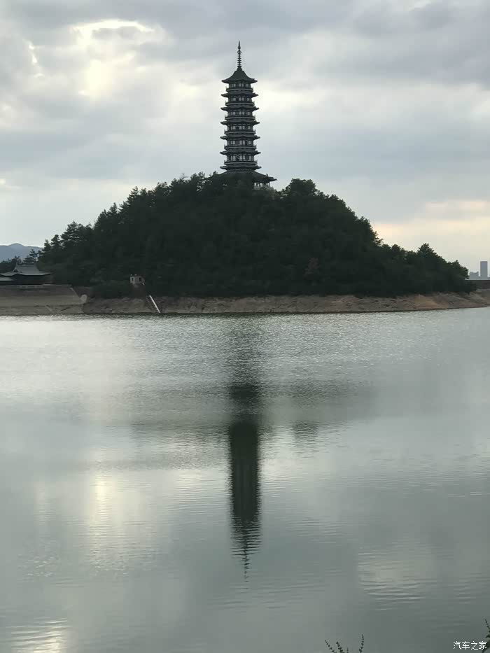 林肯mkz浪坑水库炎炎夏日一起浪起来