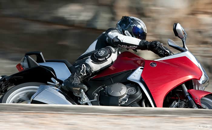 最美honda,本田vfr1200f.