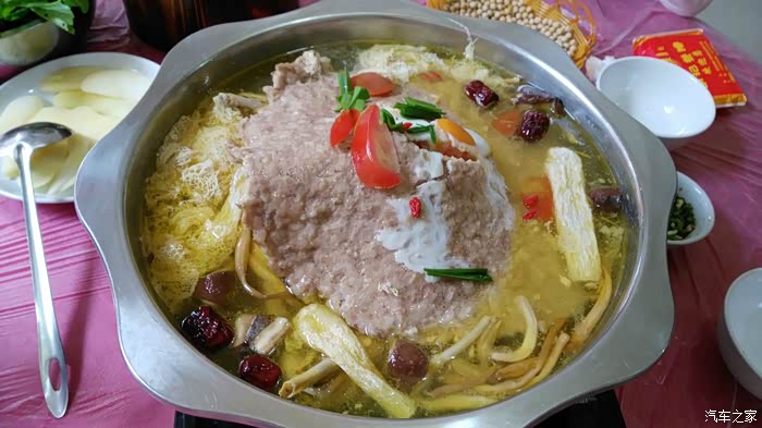 龙里胡记餐馆肉饼鸡