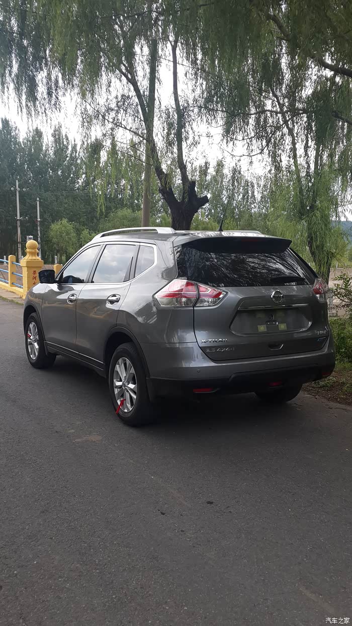 买奇骏【翡丽灰】的多吗?有实车图吗,想订这个颜色!