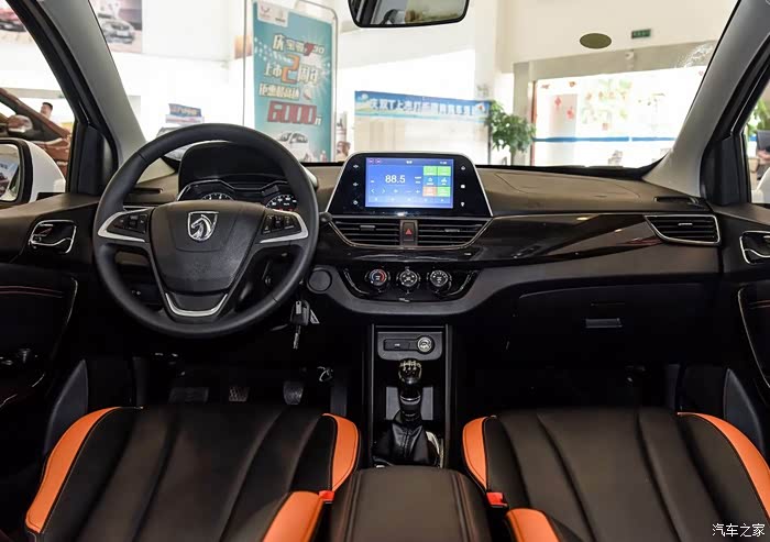 以前喜欢乐驰现在更爱310,宝骏终于有了自己的第一辆小型车.