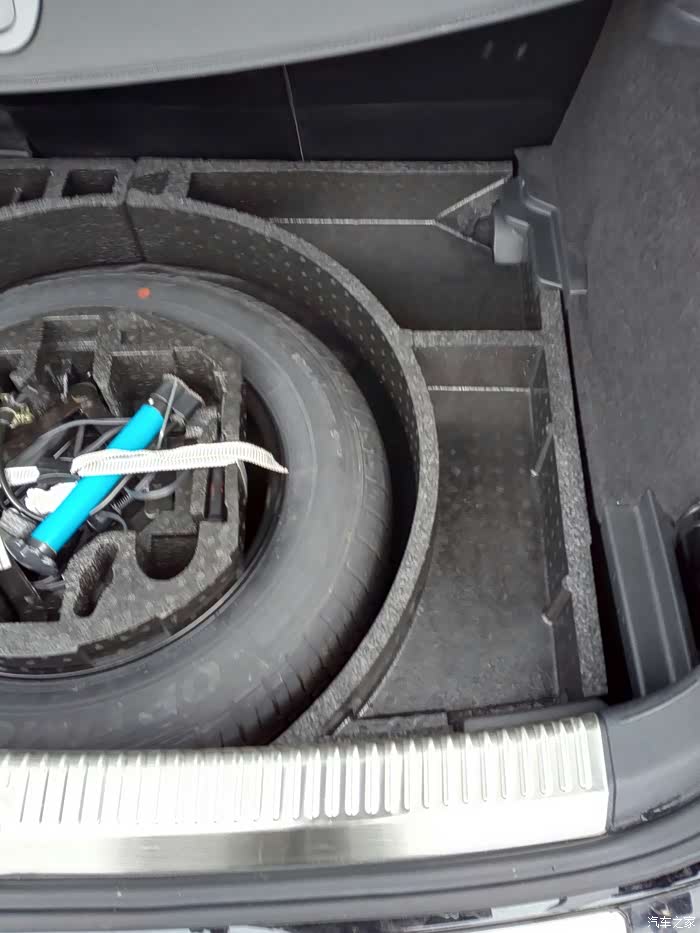 13款高7加装后备箱泡沫储物格