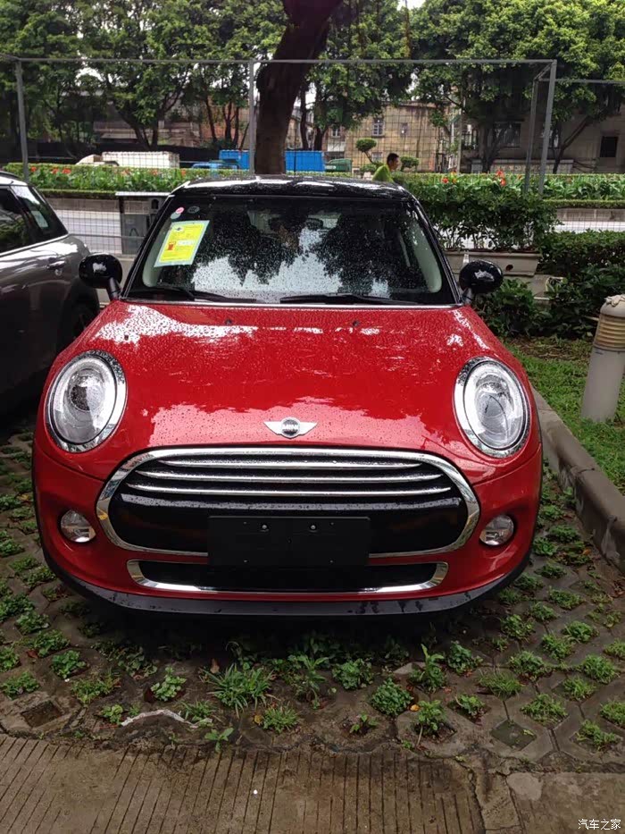 小女生购车记--经典绝伦的mini cooper三门表现派
