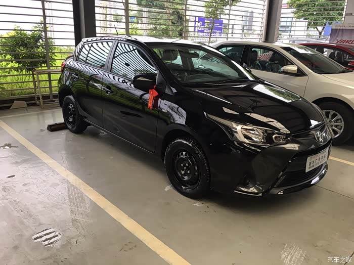 刚好一个月拿到我的小黑炫黑色致炫你值得拥有