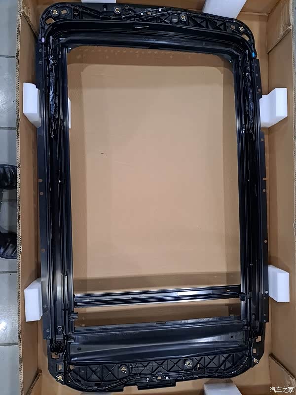 更换天窗框架,天窗漏水问题终于解决!