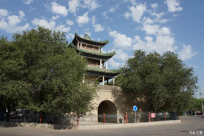 惠远古城钟鼓楼