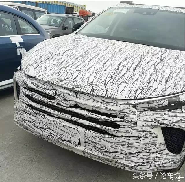 【图】路上偶遇比亚迪唐二代,三幅方向盘很运