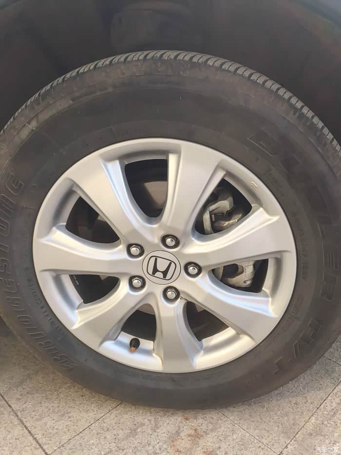 诚出售2015年本田crv经典款17寸轮毂,价格美丽