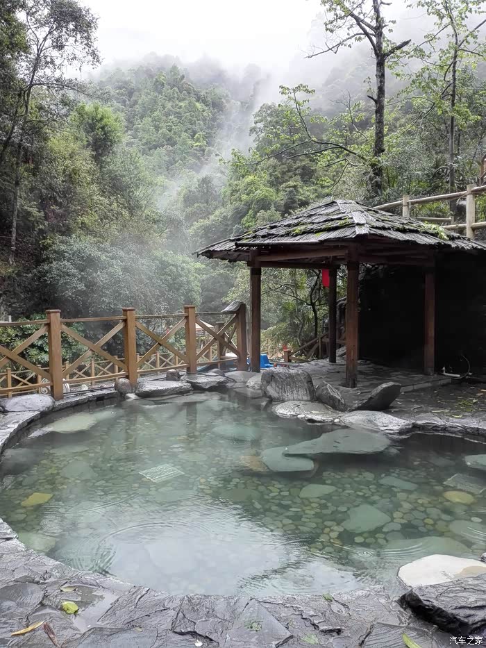 阳春三月龙胜泡温泉