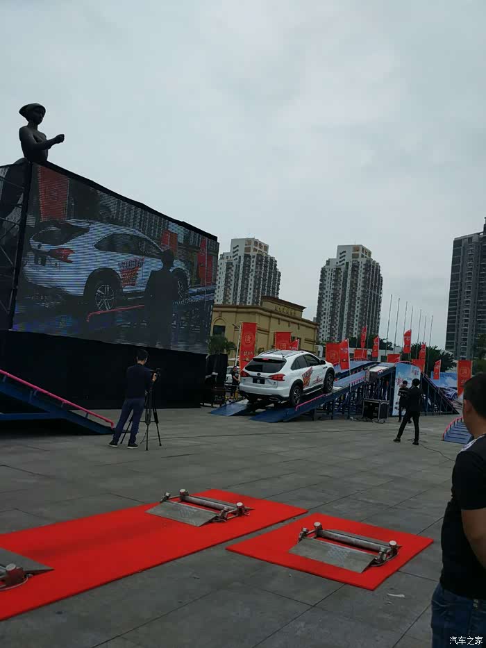 深圳海灵车展没长安欧尚