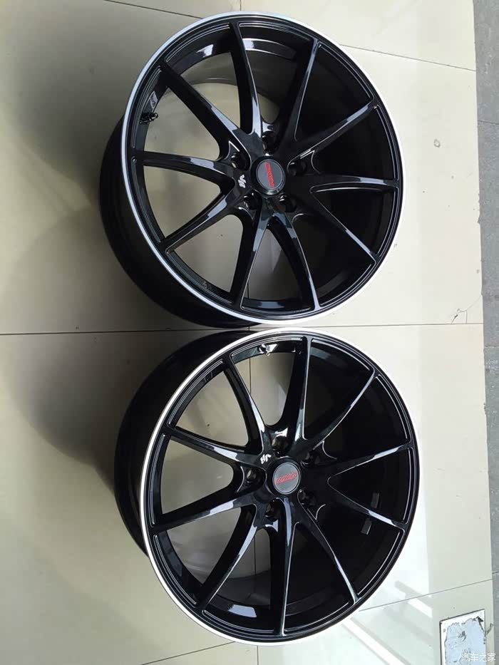 出4个18寸rays g25轮毂 才装车不到一天