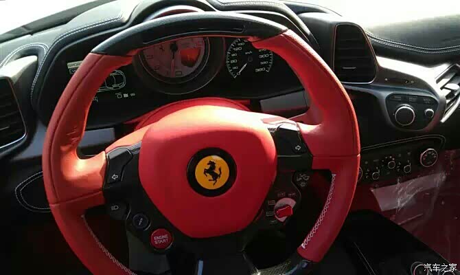 488方向盘可以选装红色么?