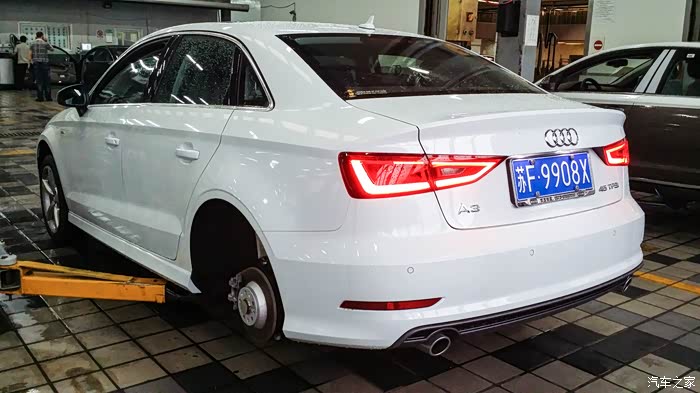 【提车作业】南通首辆进口奥迪a3 2.0t 三厢豪华版(附图)