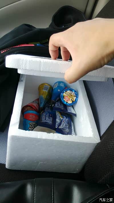 废物利用,,,泡沫箱子,,,,,,夏天
