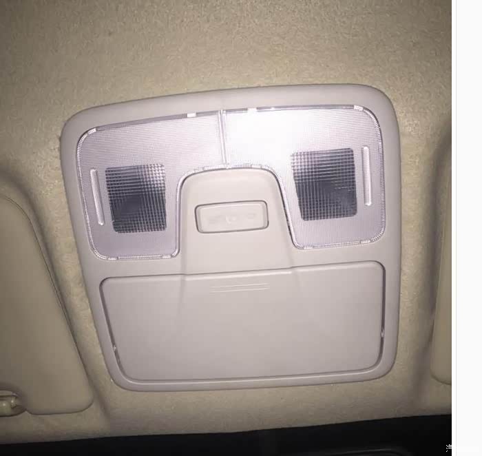 前阅读灯总成改装带眼镜盒