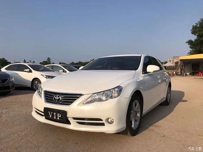 丰田锐志非常有运动感后驱车型是非常好开的