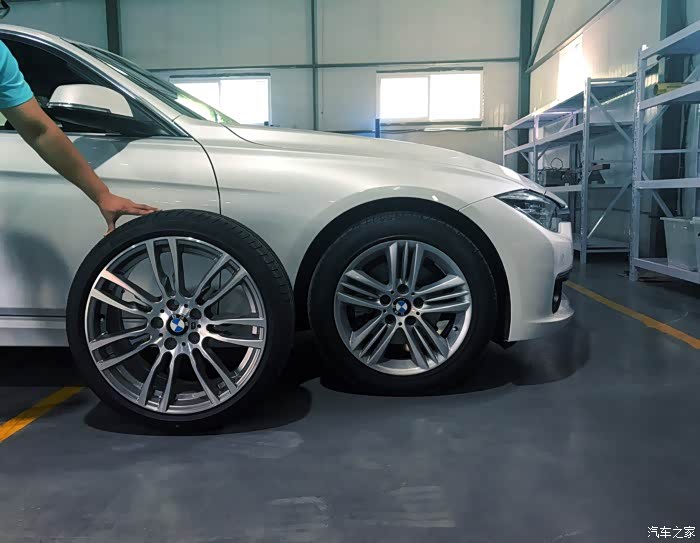 17款320li更换403宝马原厂轮毂