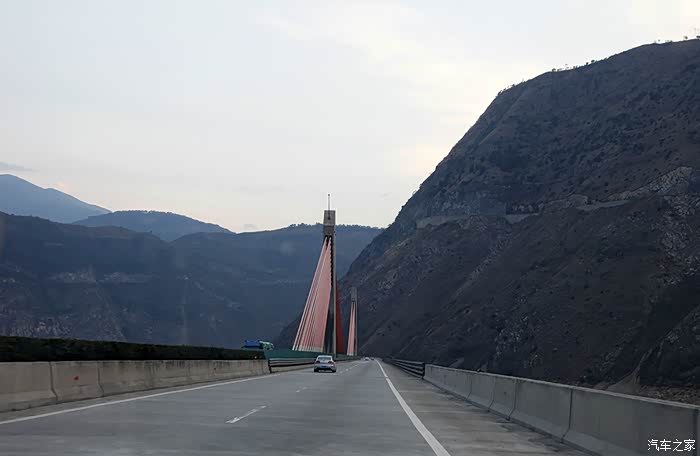 17,第一次从观音岩大桥上跨过大渡河