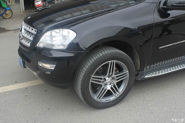 奔驰ml350更换新款轮毂啦好东西就要分享给好朋友