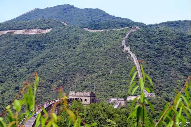 慕田峪长城周围的生态环境和秀丽景色在所有长城沿线各段中很突出