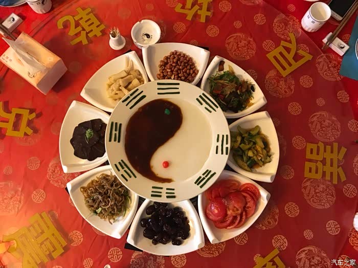 一生痴绝处,无梦到徽州