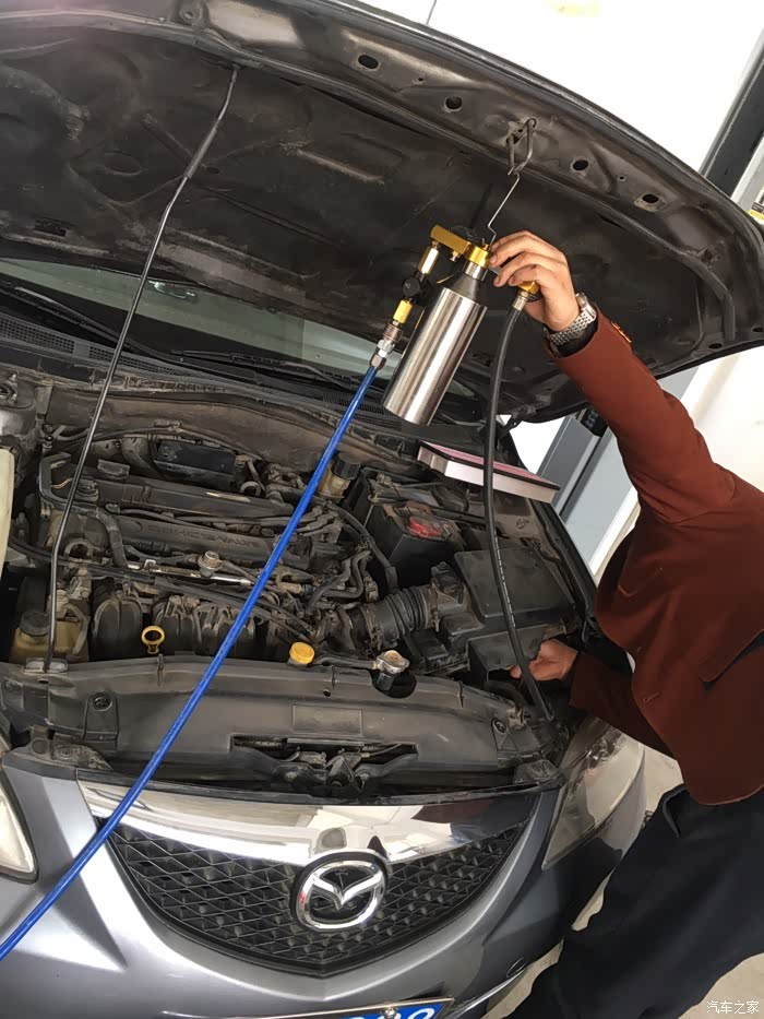 过完年换助力油清洗进气道喷油嘴