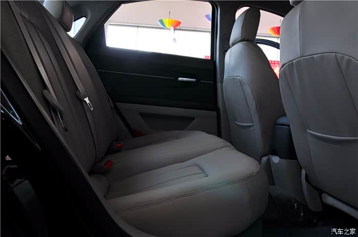 绅宝d50内饰展示