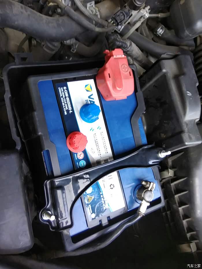 八代雅阁更换大电池作业