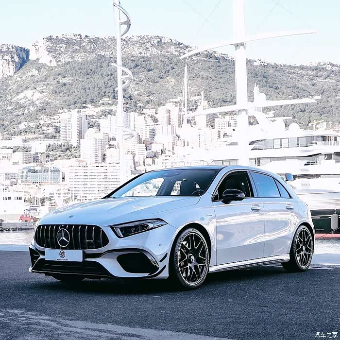 amg a45s 奔驰的超级小钢炮