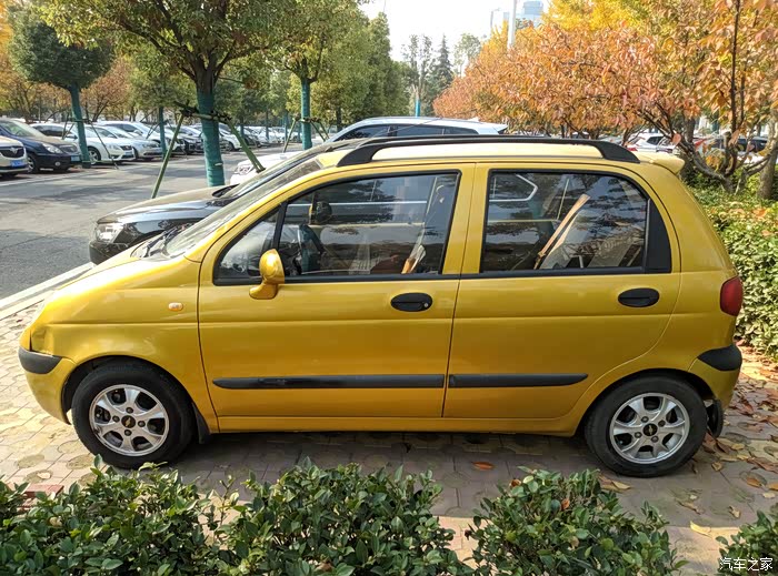 郑州出09款10排量雪佛兰乐驰