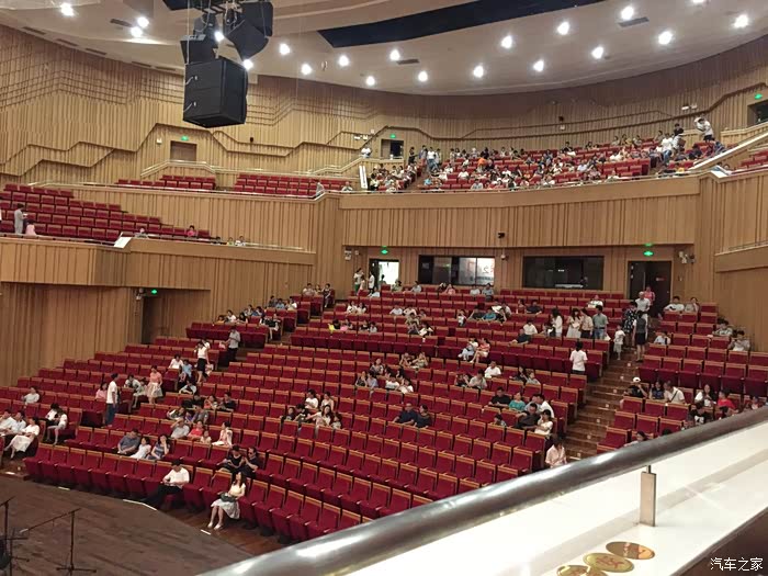 长沙cs75车友会665长沙音乐厅欣赏古典吉他音乐会