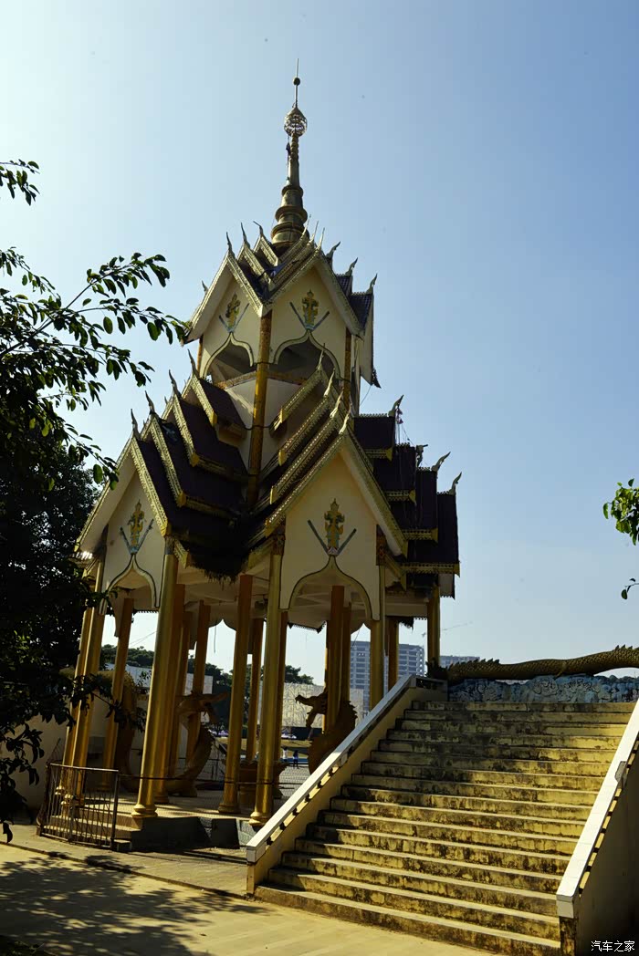 自驾瑞丽过暖冬像候鸟一样选择环境生活十二瑞丽江广场