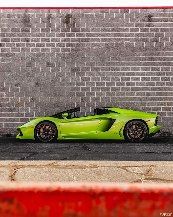 【图】看起来像酸青柠的"绿牛"兰博基尼_路宝论坛_汽车之家论坛
