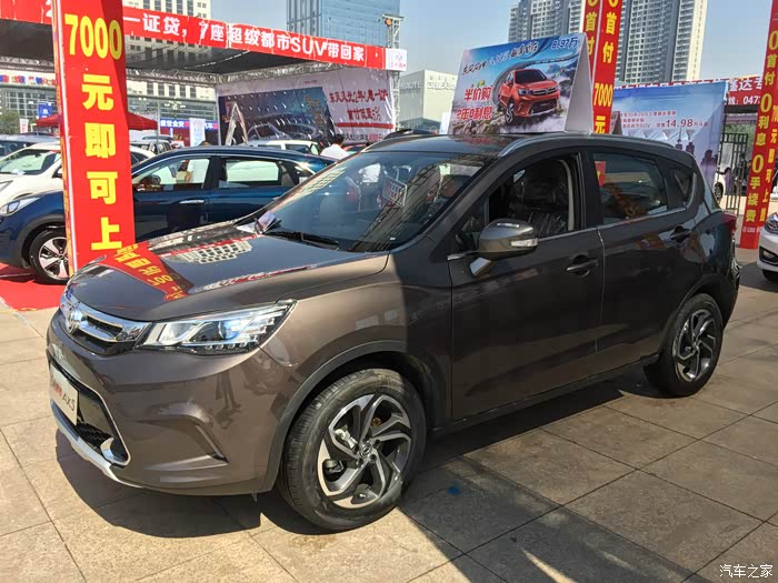 这东风车型怎么就这么多,到底是家还是很多家,我越看越迷茫,虽然车看