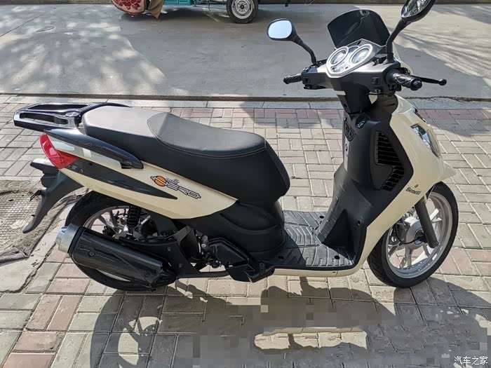 150水冷欧版运动型踏板车出售