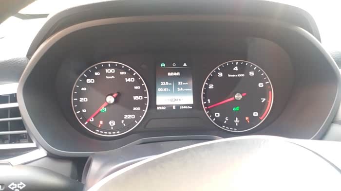 2019款荣威i5自动朗豪的eco油耗.