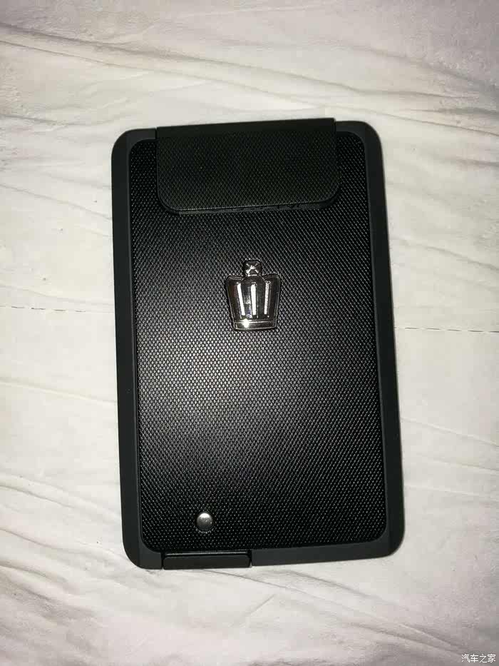 皇冠钥匙电池更换步骤