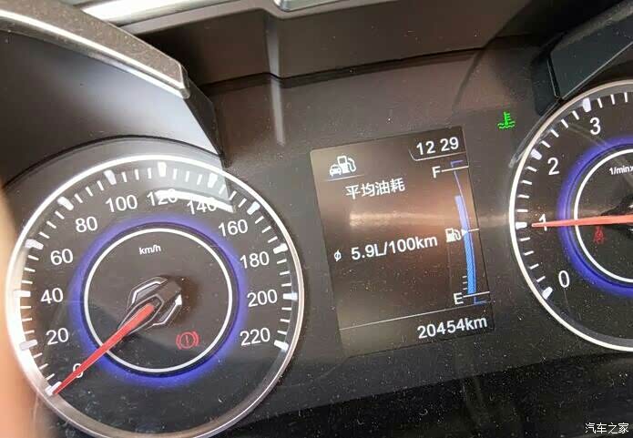 求广大中华v3车主的真实油耗. 车黑.车托走开