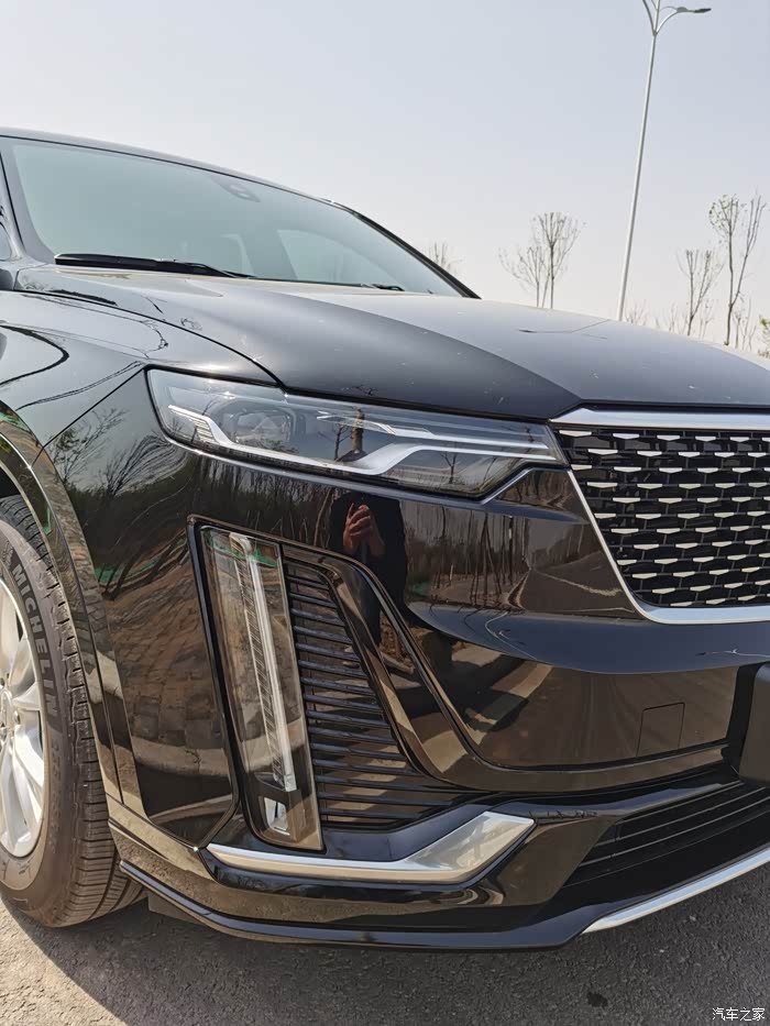 人生就像是一块调色板五彩斑斓凯迪拉克轻混xt6