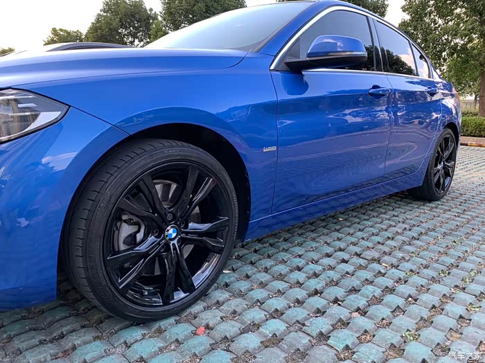 【图】出原厂1系3厢 18寸 225 40 r18轮毂_宝马1系论坛_汽车之家论坛