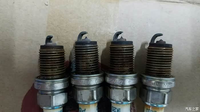 行驶了6万公里的火花塞要更换不