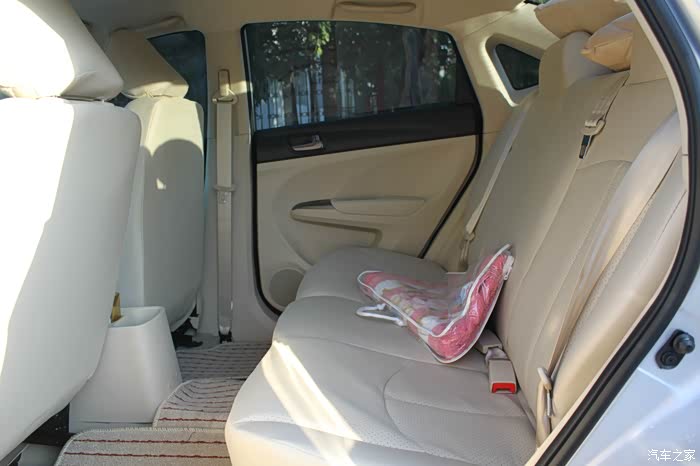 底盘扎实 动力惊艳 海马m3提车作业